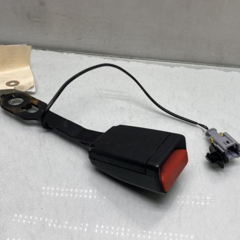 Attache ceinture avant gauche PEUGEOT 208 1 Photo n°4