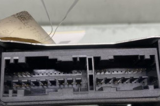 Boitier air bag PEUGEOT 208 1