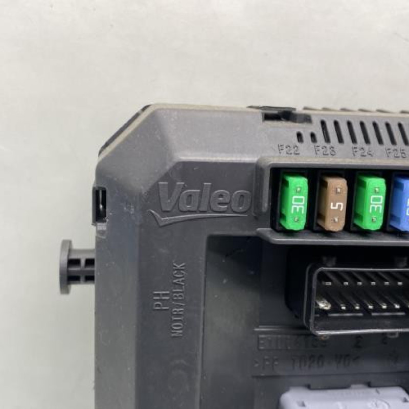 Boitier BSI PEUGEOT 208 1 Photo n°2