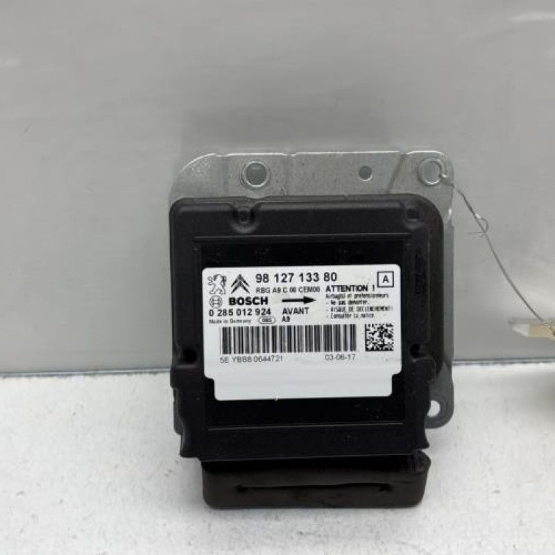 Boitier air bag PEUGEOT 208 1 Photo n°1