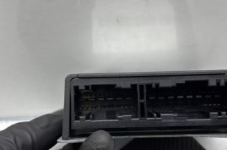 Boitier air bag PEUGEOT 208 1