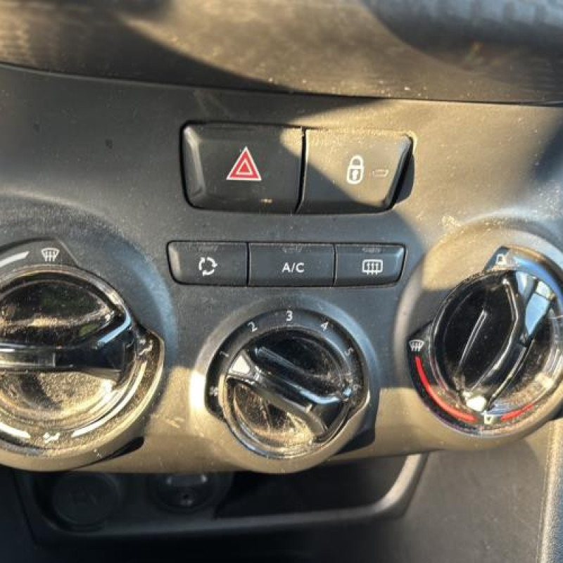 Boitier air bag PEUGEOT 208 1 Photo n°20