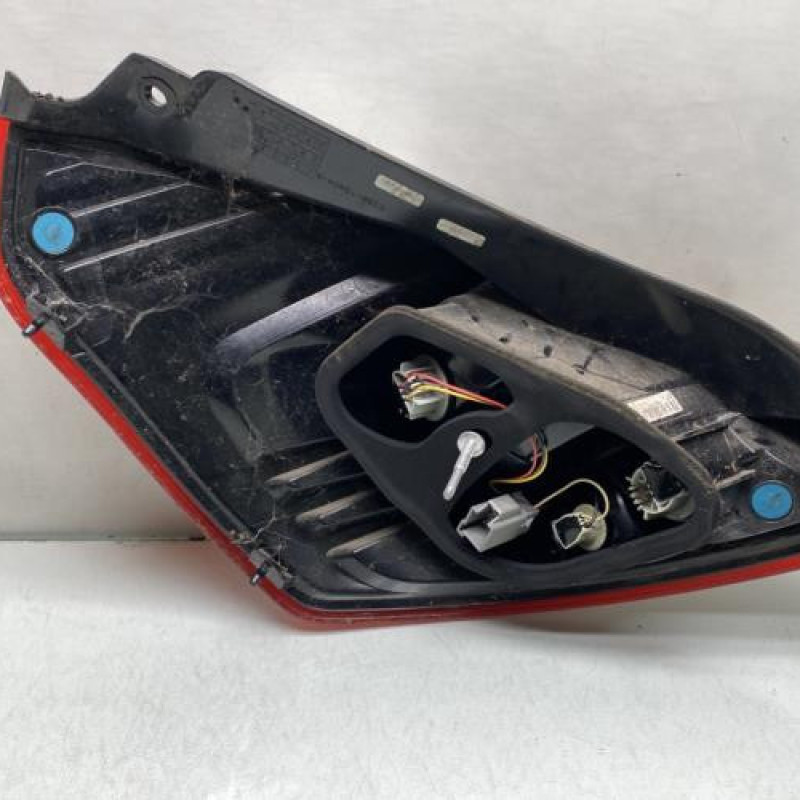 Feu arriere principal droit (feux) FORD FIESTA 6 Photo n°2