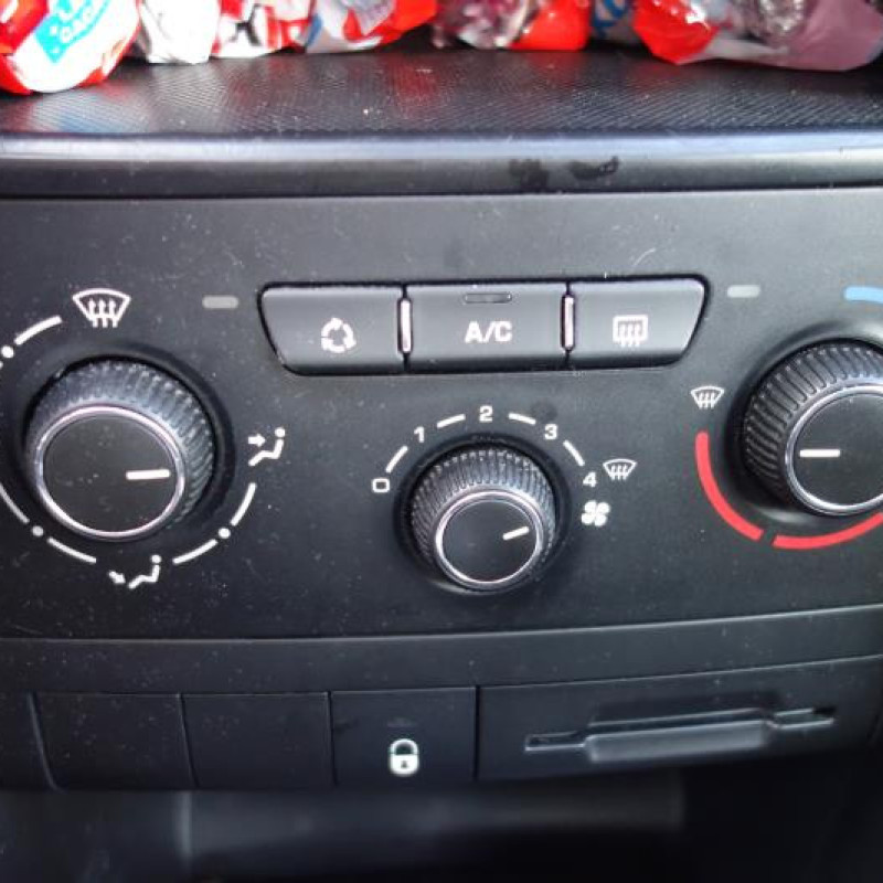 Boitier air bag PEUGEOT 207 Photo n°12