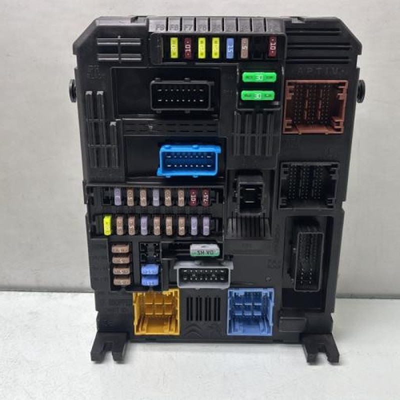 Boitier BSI PEUGEOT 208 2 Photo n°1