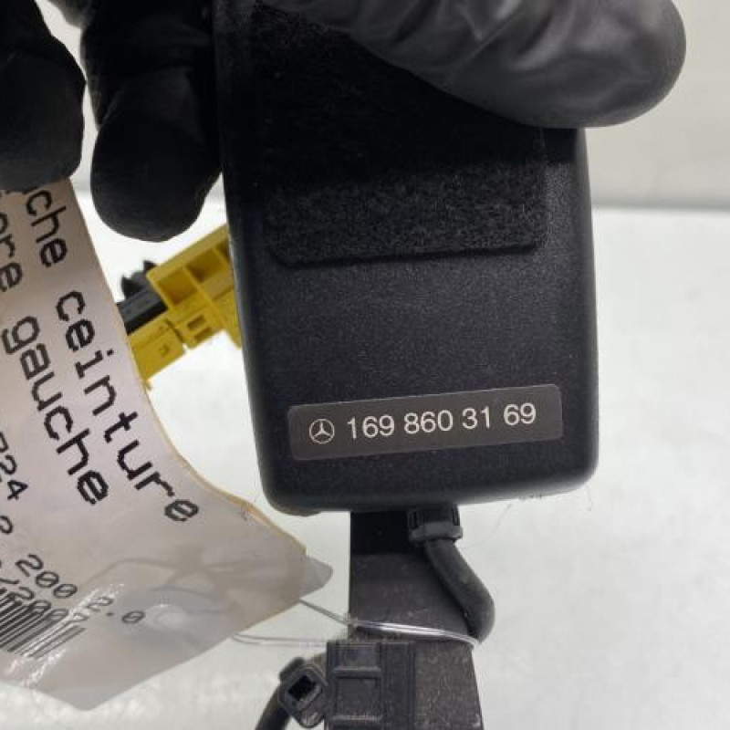 Attache ceinture arriere gauche MERCEDES CLASSE B 245 Photo n°3