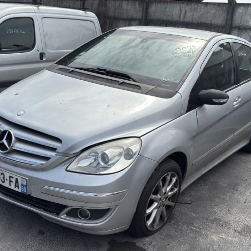 Attache ceinture arriere gauche MERCEDES CLASSE B 245 Photo n°6