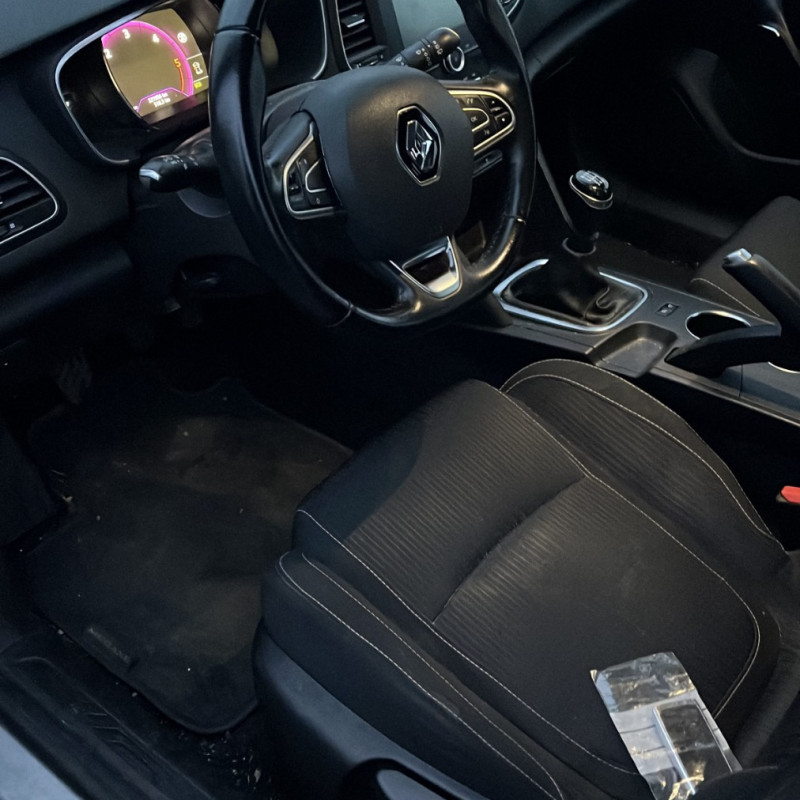 RENAULT MEGANE 4 PHASE 1 BREAK 1.5 BLUE DCI - 8V TURBO Photo n°6