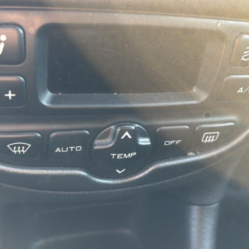 Bloc ABS (freins anti-blocage) PEUGEOT 206 Photo n°16