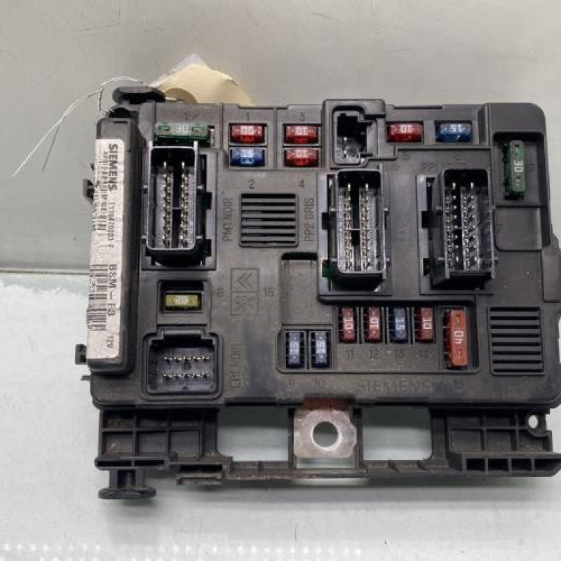 Boitier servitude moteur (BSM) PEUGEOT 206 Photo n°1