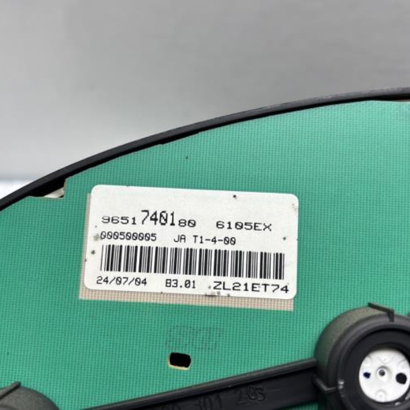 Compteur PEUGEOT 206 Photo n°4