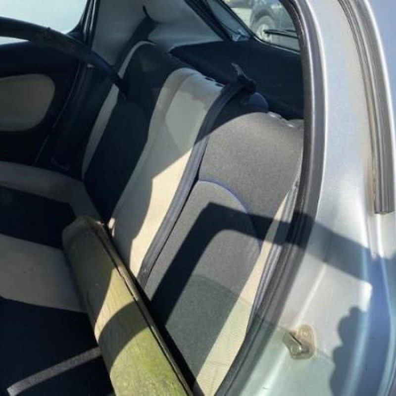 Compteur PEUGEOT 206 Photo n°17