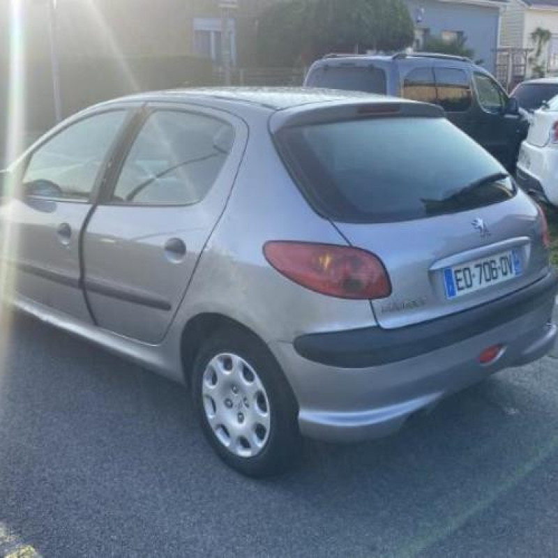 Boitier servitude moteur (BSM) PEUGEOT 206 Photo n°6