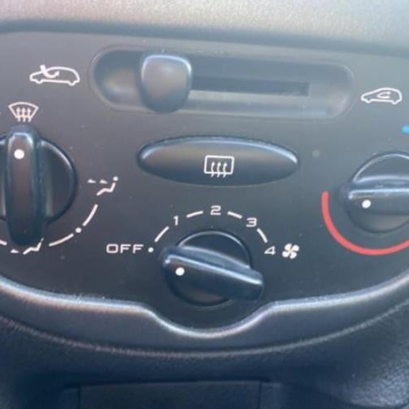 Boitier servitude moteur (BSM) PEUGEOT 206 Photo n°11