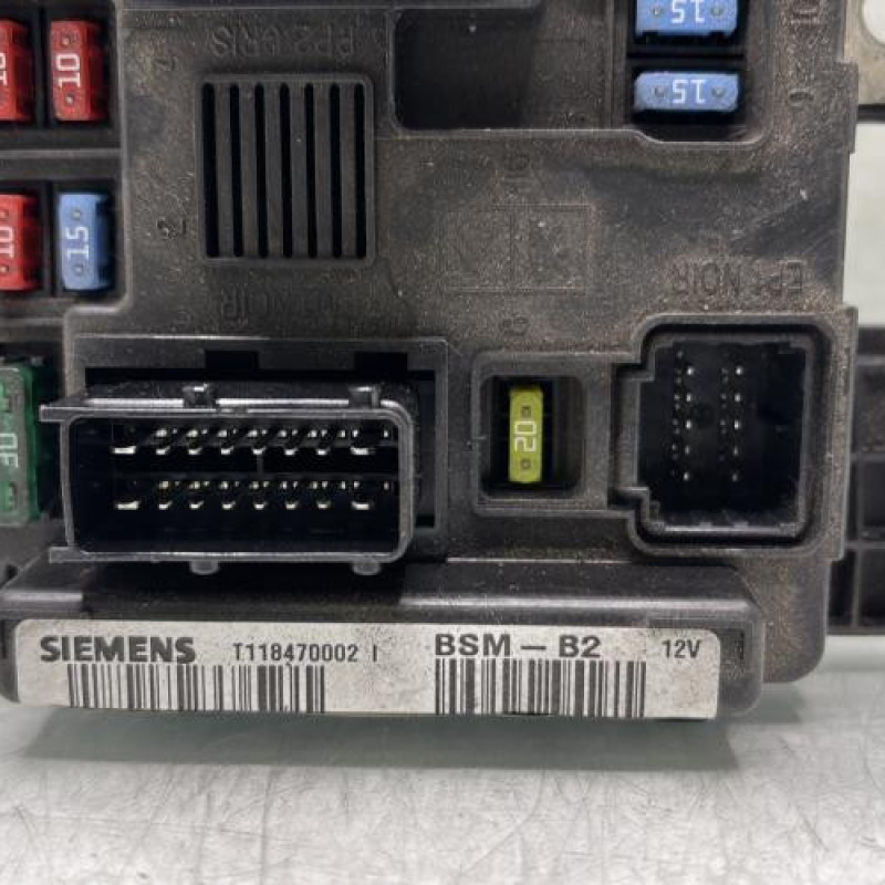 Boitier servitude moteur (BSM) PEUGEOT 206 Photo n°3