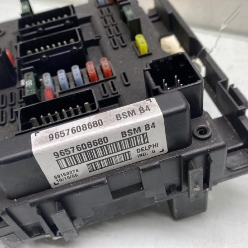 Boitier servitude moteur (BSM) PEUGEOT 206 Photo n°2