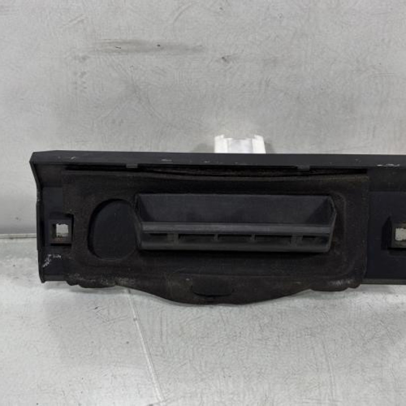 Bouton de coffre PEUGEOT 206+ Photo n°1