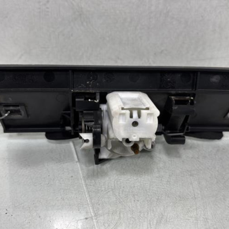 Bouton de coffre PEUGEOT 206+ Photo n°3