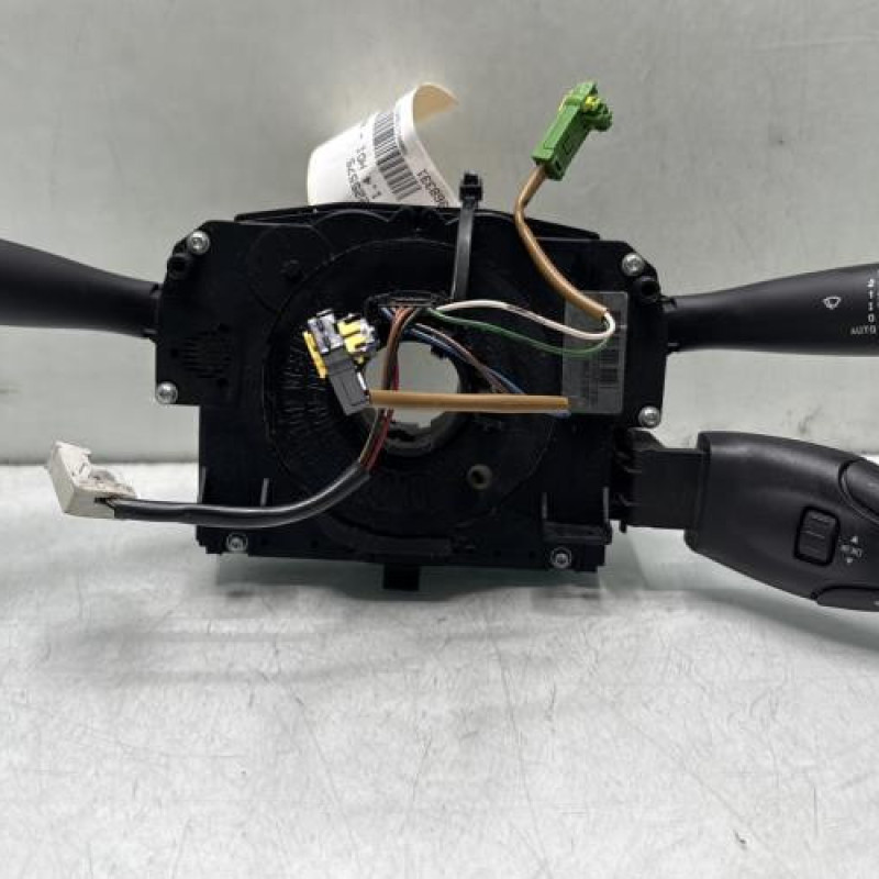 Com (Bloc Contacteur Tournant+Commodo Essuie Glace+Commodo Phare) PEUGEOT 207 Photo n°1