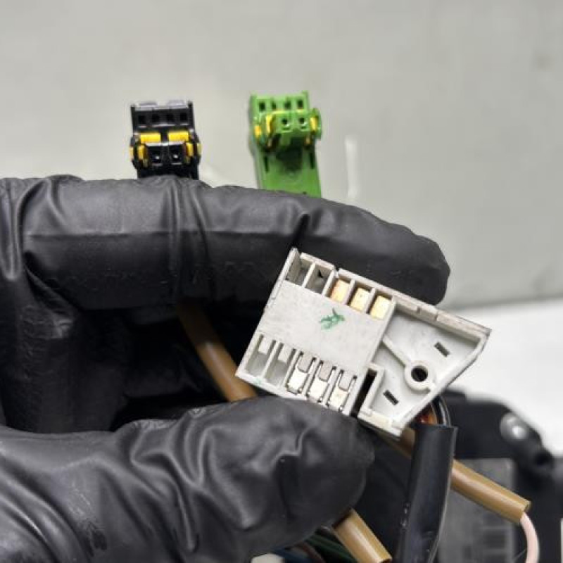 Com (Bloc Contacteur Tournant+Commodo Essuie Glace+Commodo Phare) PEUGEOT 207 Photo n°8