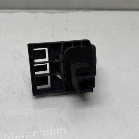 Bouton de coffre PEUGEOT 407