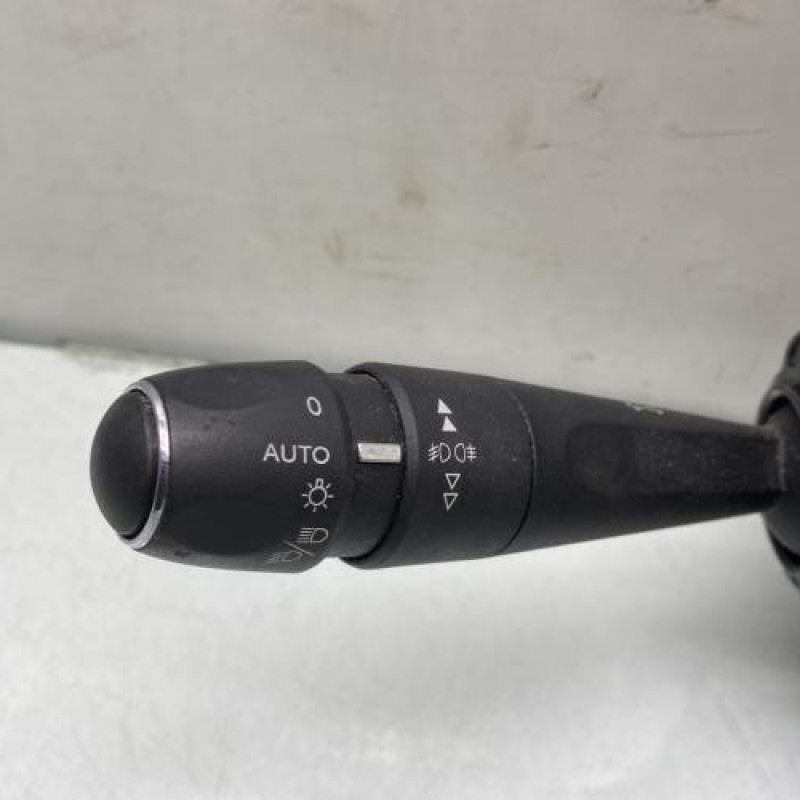 Com (Bloc Contacteur Tournant+Commodo Essuie Glace+Commodo Phare) PEUGEOT 508 1 Photo n°2