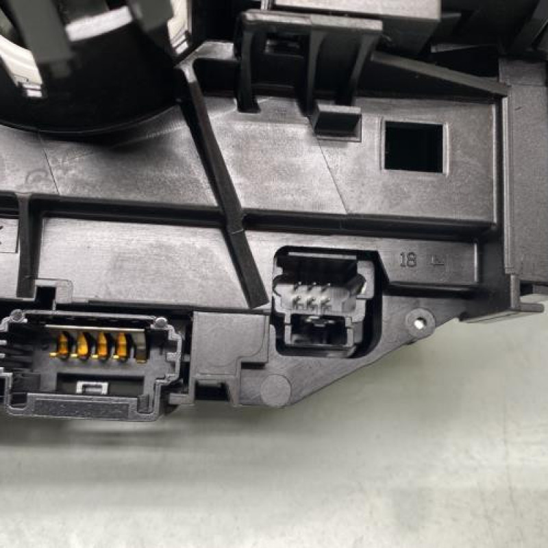 Com (Bloc Contacteur Tournant+Commodo Essuie Glace+Commodo Phare) PEUGEOT 508 1 Photo n°8