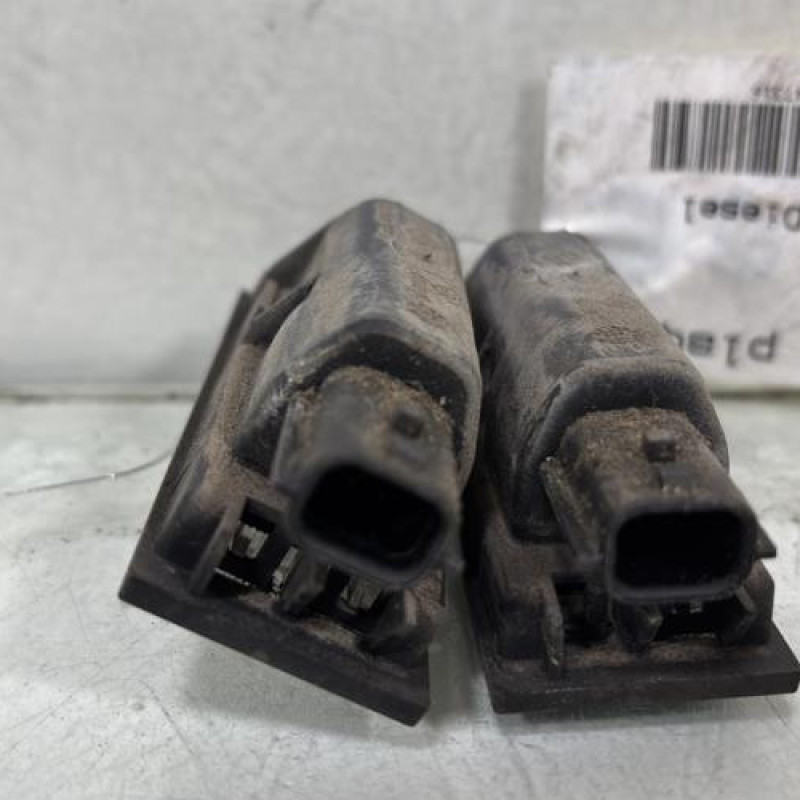 Eclairage de plaque RENAULT CLIO 3 Photo n°4