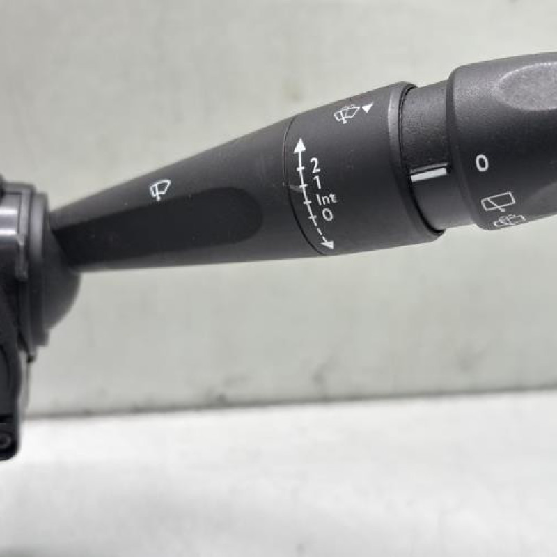 Com (Bloc Contacteur Tournant+Commodo Essuie Glace+Commodo Phare) PEUGEOT 208 1 Photo n°2