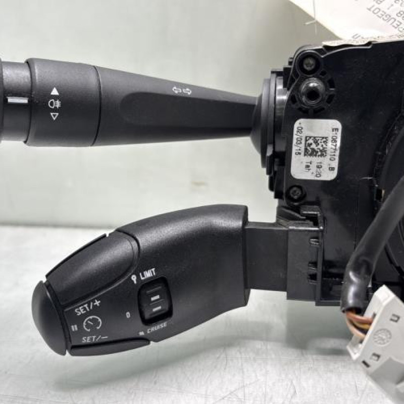 Com (Bloc Contacteur Tournant+Commodo Essuie Glace+Commodo Phare) PEUGEOT 208 1 Photo n°3