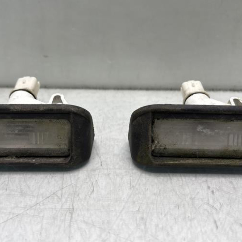 Eclairage de plaque PEUGEOT PARTNER 2 Photo n°1