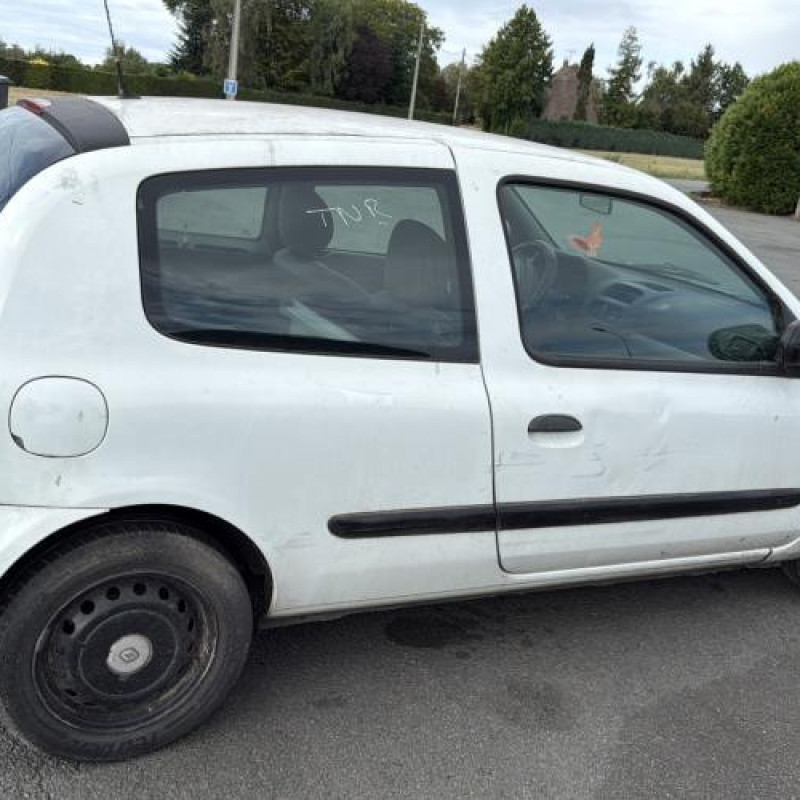 Bouton de warning RENAULT CLIO 2 Photo n°10