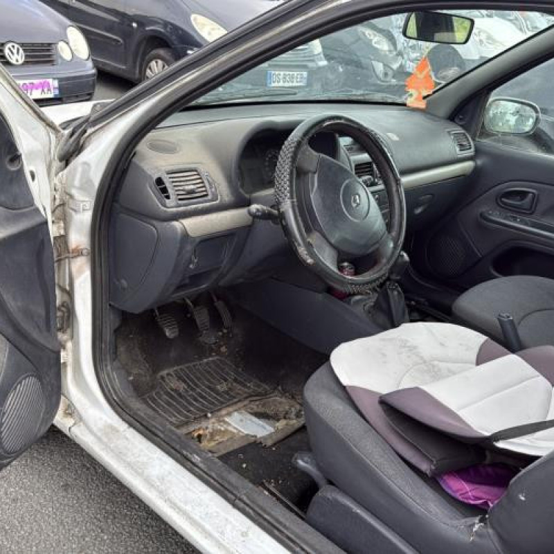 Bouton de warning RENAULT CLIO 2 Photo n°14