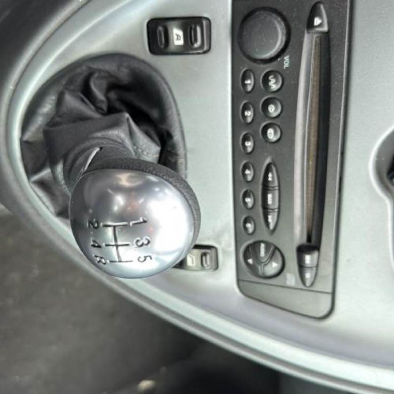 Bloc ABS (freins anti-blocage) CITROEN XSARA PICASSO Photo n°19