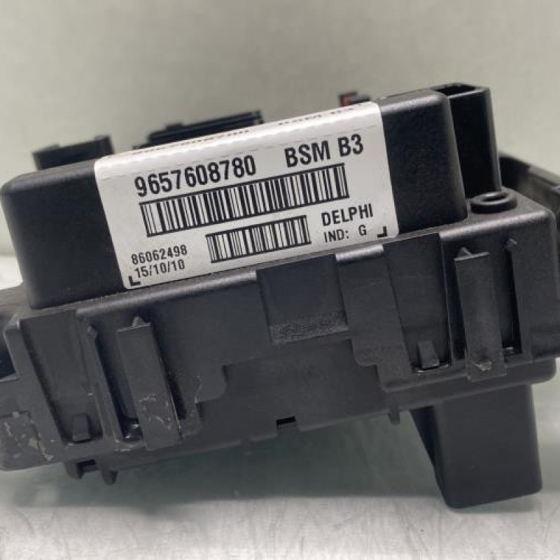 Boitier servitude moteur (BSM) CITROEN XSARA PICASSO Photo n°4