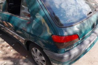 Commande de phare PEUGEOT 306