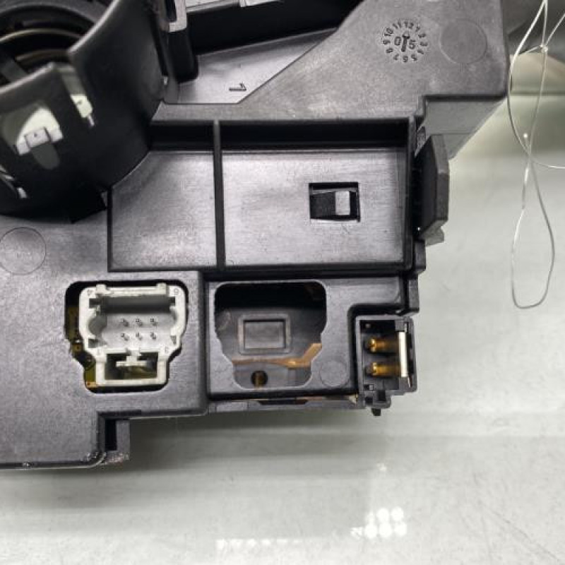 Com (Bloc Contacteur Tournant+Commodo Essuie Glace+Commodo Phare) CITROEN C3 1 Photo n°8