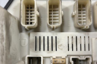 Boitier USM  RENAULT GRAND SCENIC 2