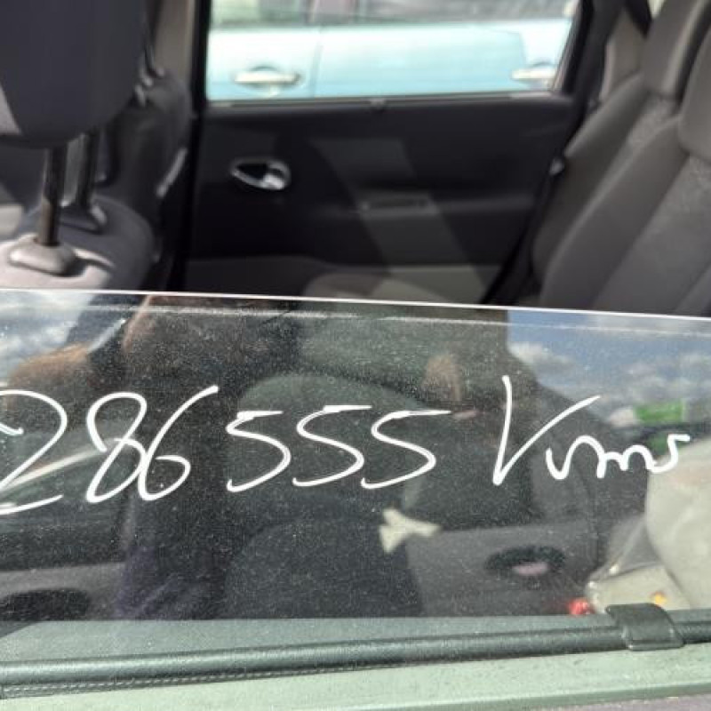 Boitier USM  RENAULT GRAND SCENIC 2 Photo n°18