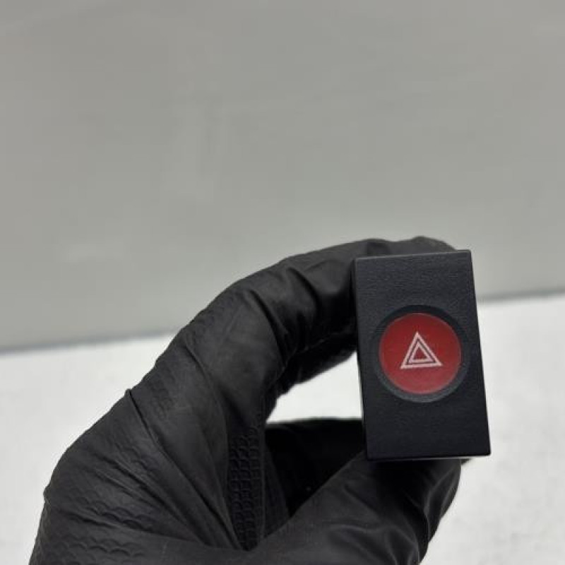 Bouton de warning NISSAN PATROL 1 Photo n°1