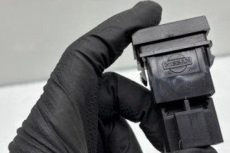 Bouton de warning NISSAN PATROL 1