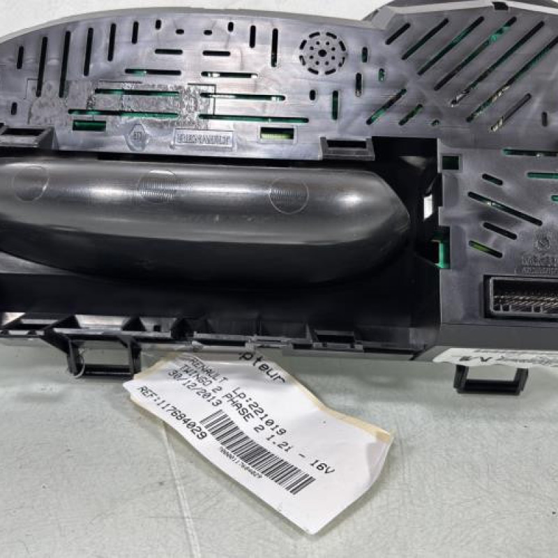 Compteur RENAULT TWINGO 2 Photo n°4