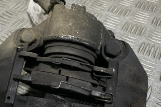 Etrier avant droit (freinage) PEUGEOT 205 Photo n°1