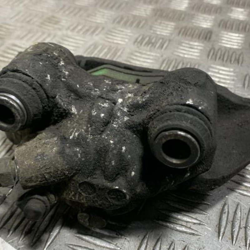 Etrier avant droit (freinage) PEUGEOT 205 Photo n°3