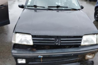 Etrier avant droit (freinage) PEUGEOT 205
