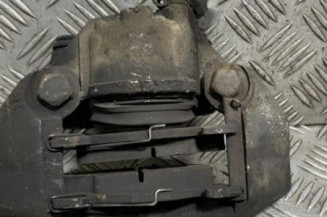 Etrier avant gauche (freinage) PEUGEOT 205 Photo n°1