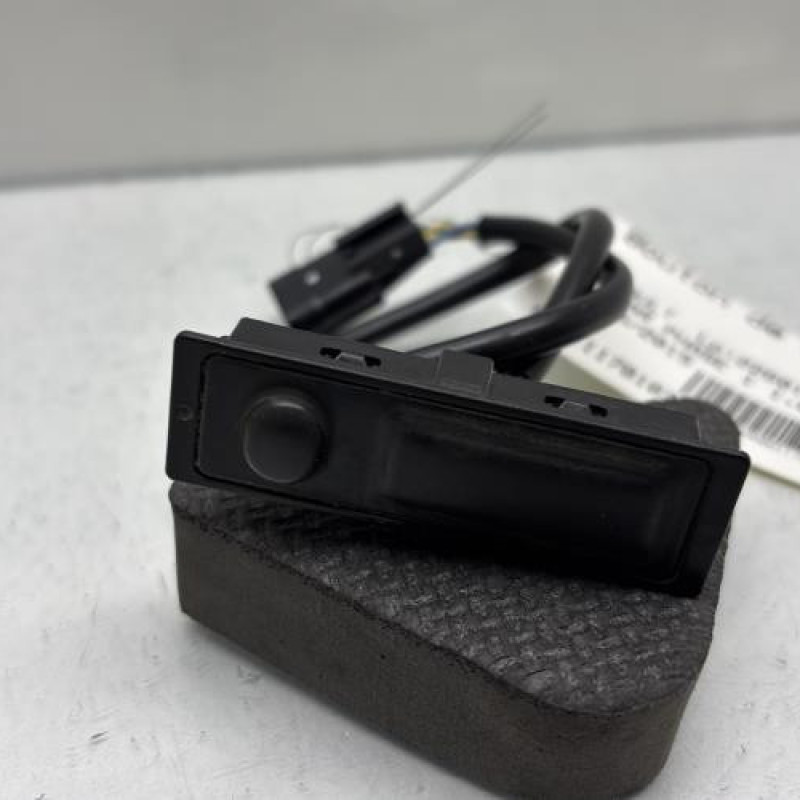 Bouton de coffre RENAULT KADJAR Photo n°1