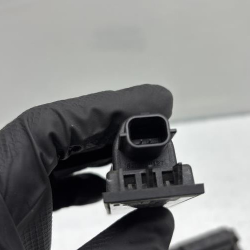 Eclairage de plaque RENAULT KADJAR Photo n°4