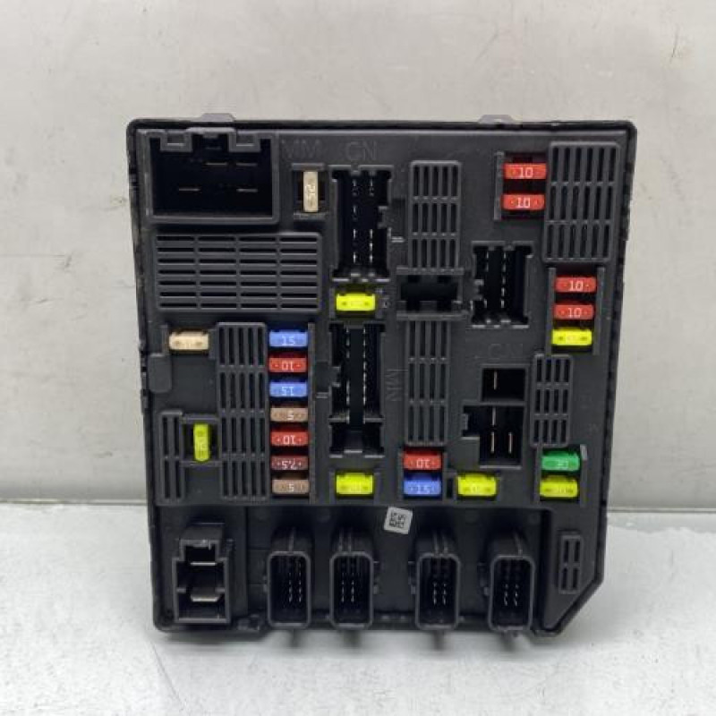 Boitier USM  RENAULT SCENIC 3 Photo n°1