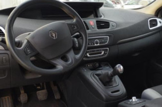 Boitier USM  RENAULT SCENIC 3